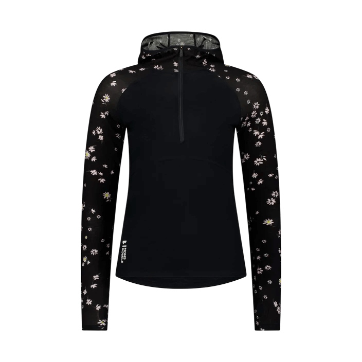 Bella Merino-926-Black Daisy-1