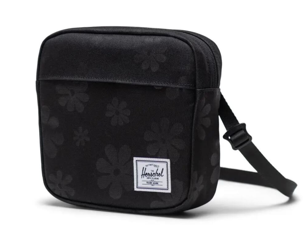 Classic Crossbody-15
