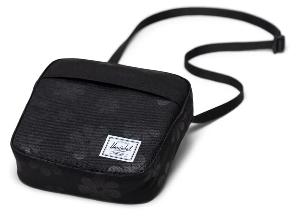 Classic Crossbody-22