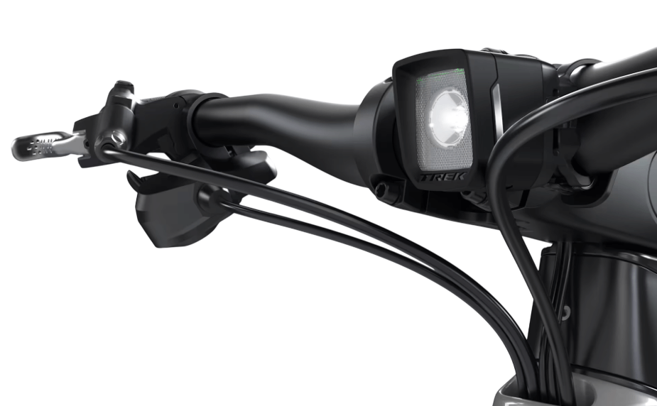 ION 100 R Front Black-11