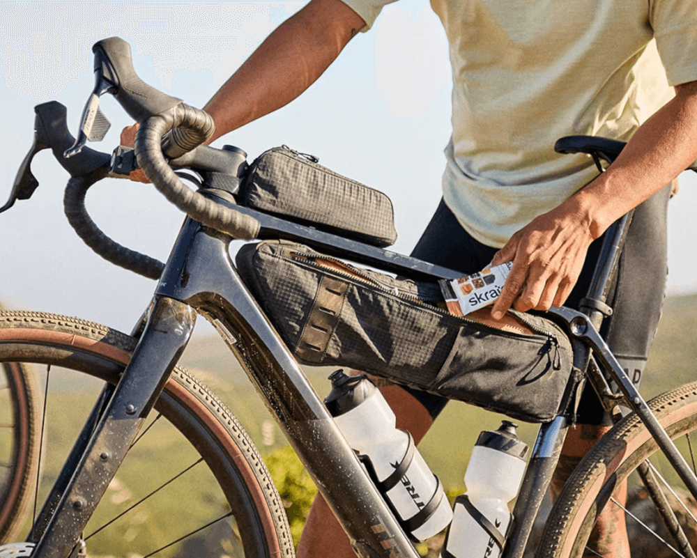 Adventure Frame, Black 2.6l-14