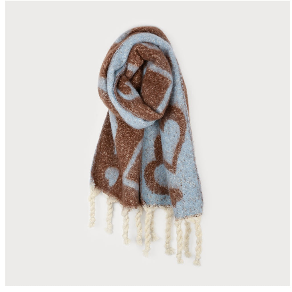 Grand Foulard Chaud Avec Imprimé Couers et Franges-POW-Powder Blue-1