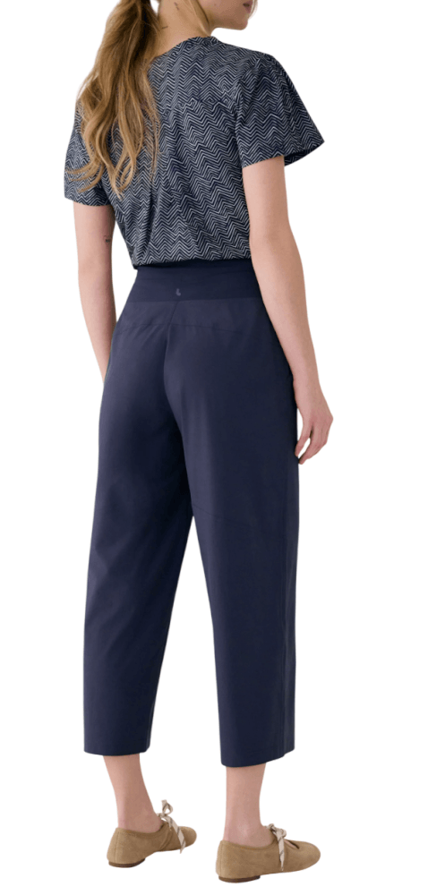 Sofia Crop-18