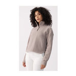 Colette-G939-Pebble-1