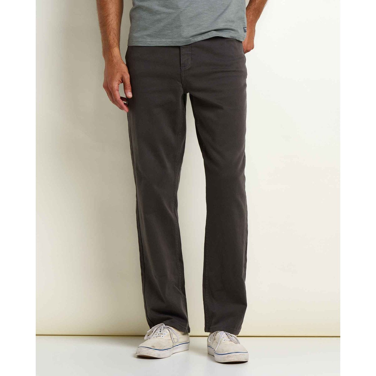 Tamarack-042l32-Carbon-1