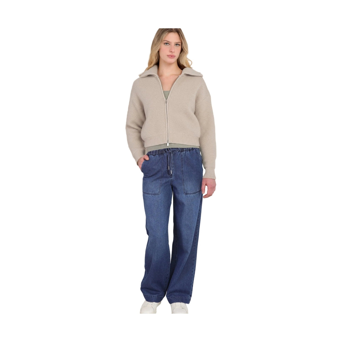 Wide Collar-1