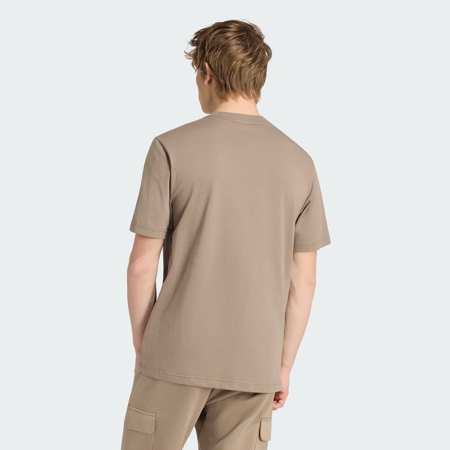 Men's Essentials Small Logo T-SHIRT